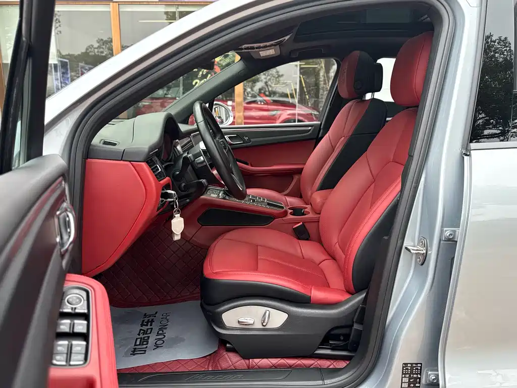 Porsche Macan — миниатюра 19