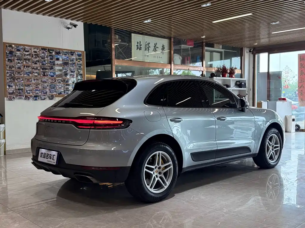 Porsche Macan — миниатюра 4