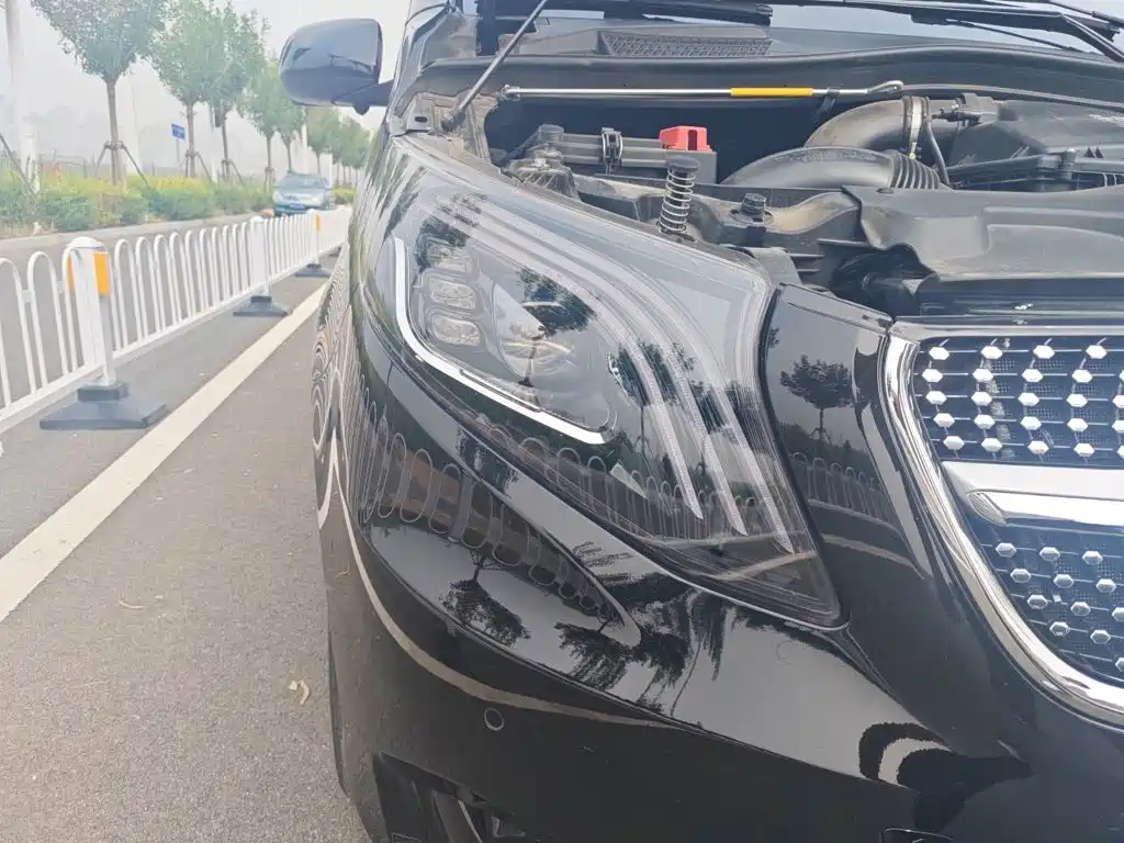 Mercedes-Benz Vito — миниатюра 7