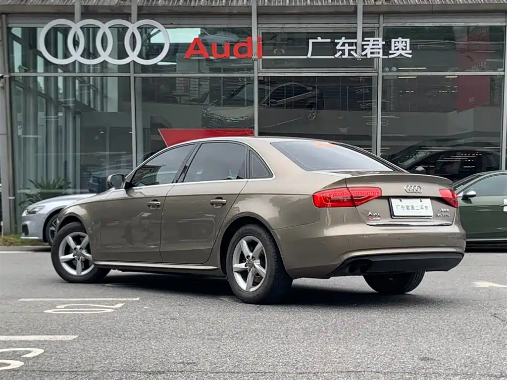 Audi A4L 2013 35 TFSI AT