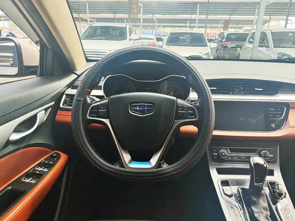 Geely Vision S1 — миниатюра 11