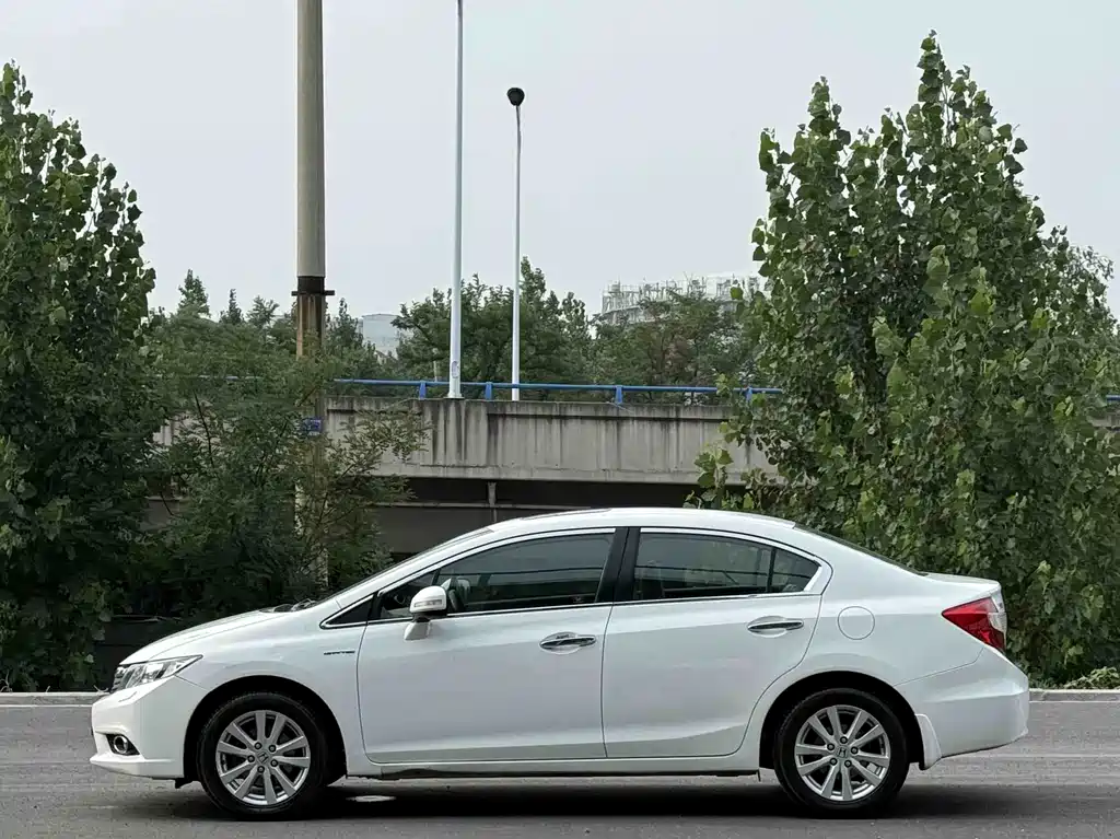 Honda Civic 2012 1.8L AT Luxury