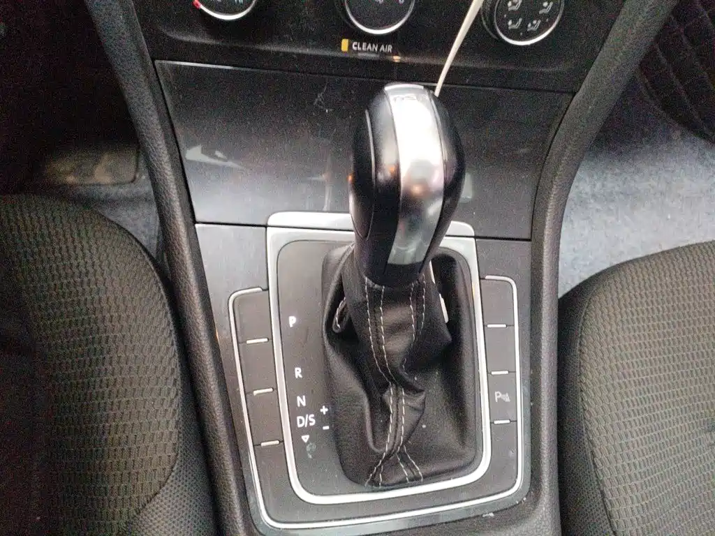 Volkswagen Golf — миниатюра 15