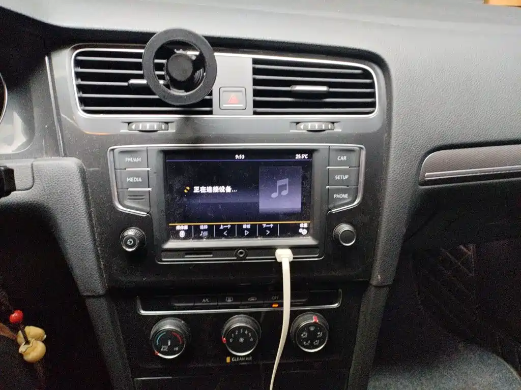 Volkswagen Golf — миниатюра 14
