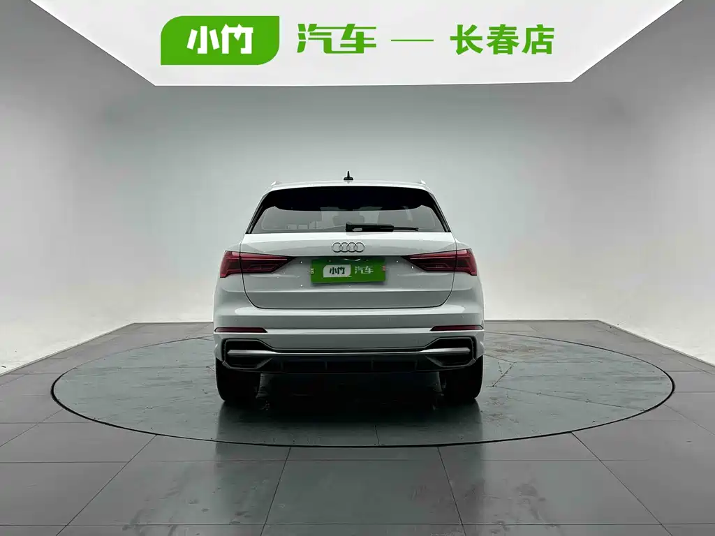Audi Q3 2022 35 TFSI
