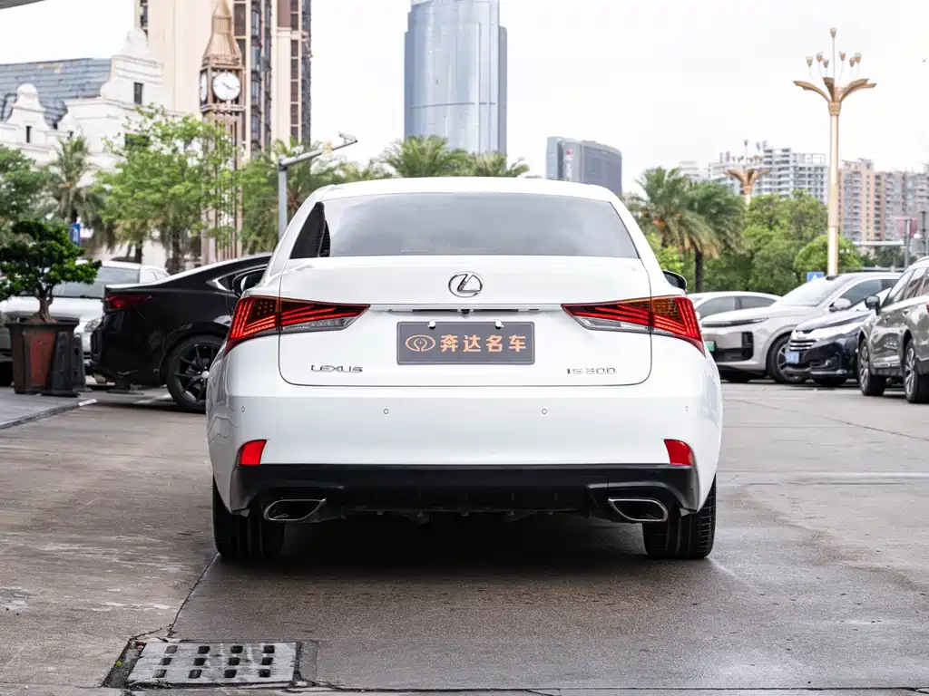 Lexus IS — миниатюра 5
