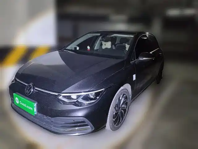 VOLKSWAGEN GOLF 2021