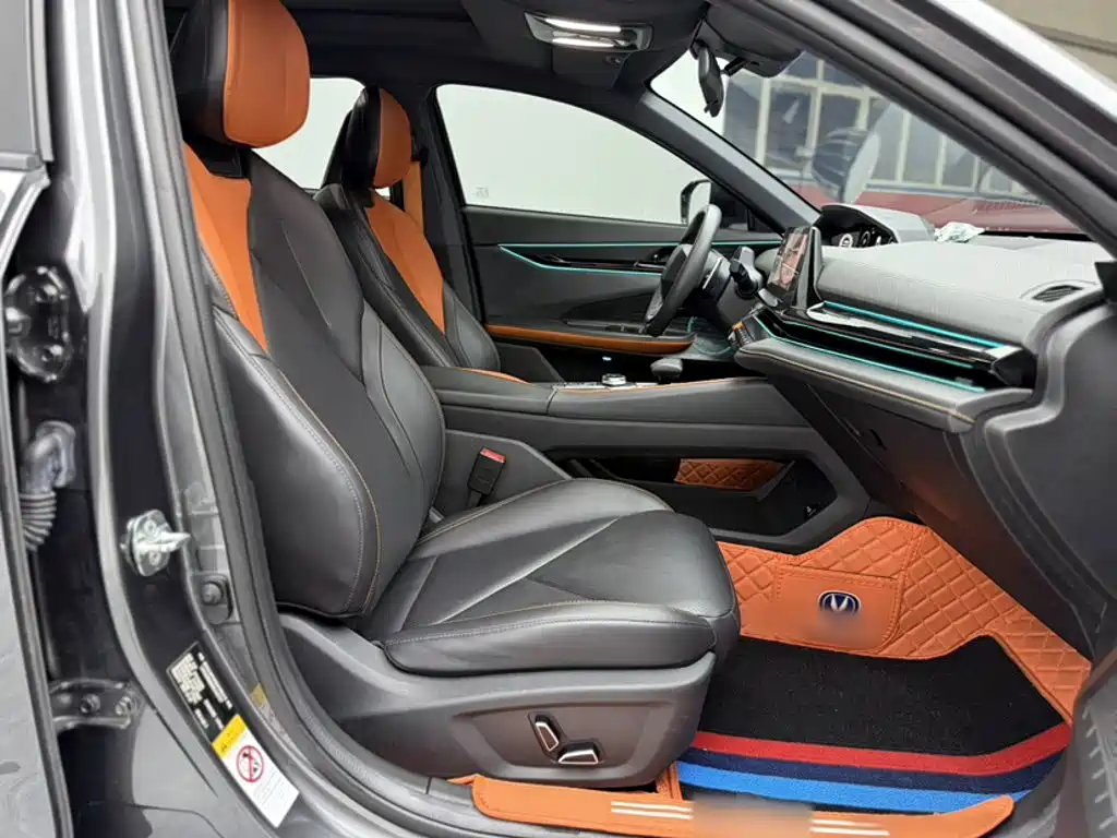 Changan UNI-V — миниатюра 4