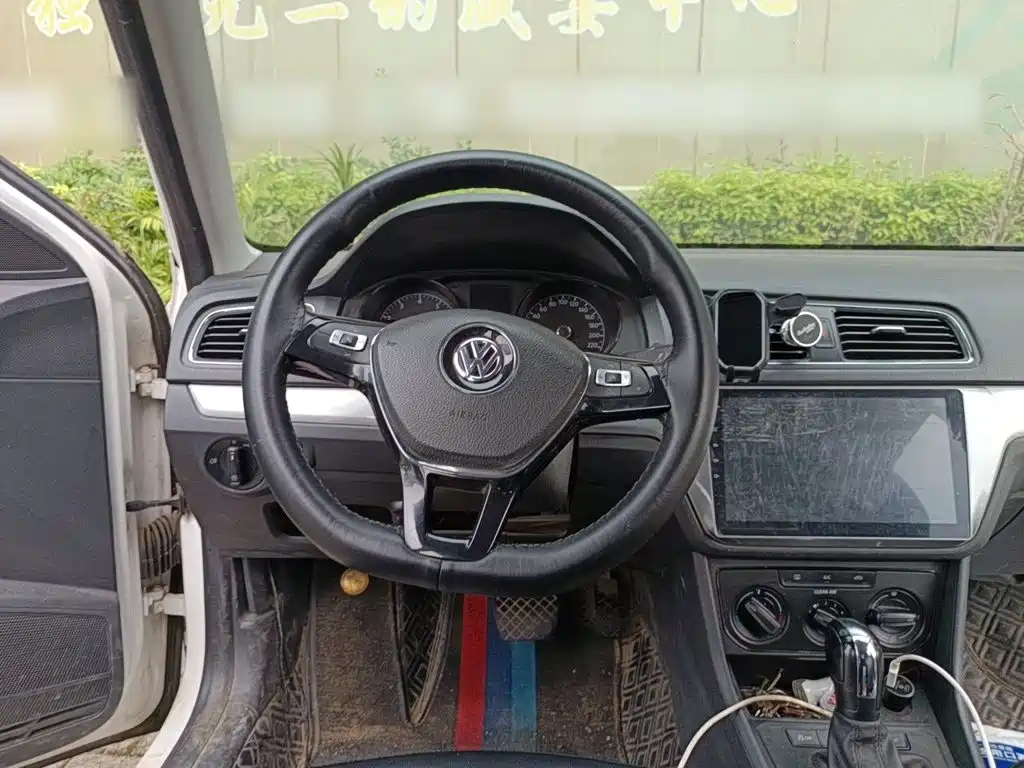 Volkswagen Lavida — миниатюра 6
