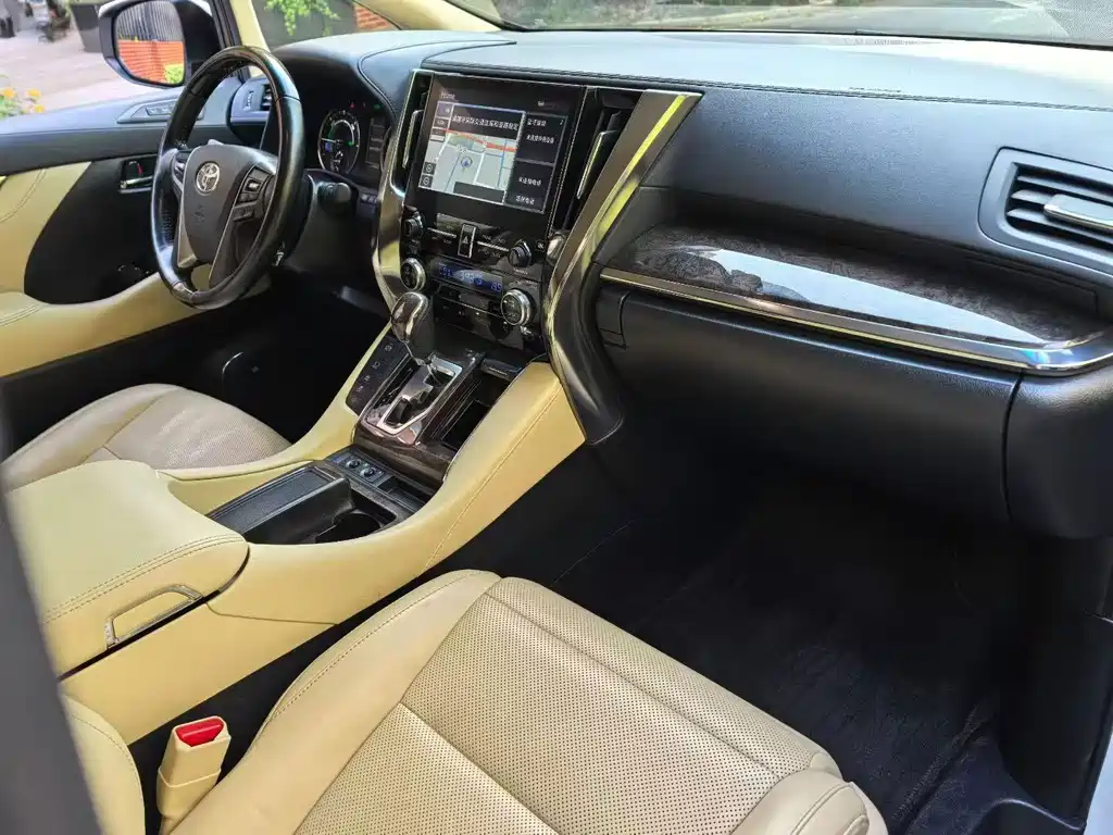 Toyota Alphard 2021 2.5L Premium