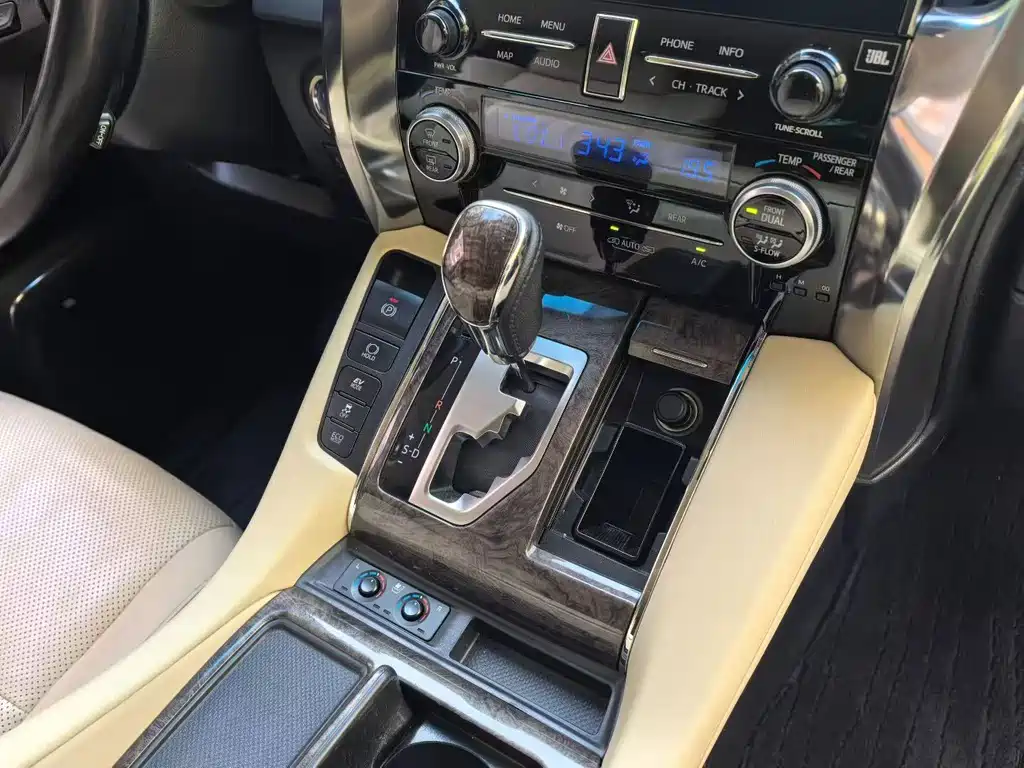 Toyota Alphard 2021 2.5L Premium