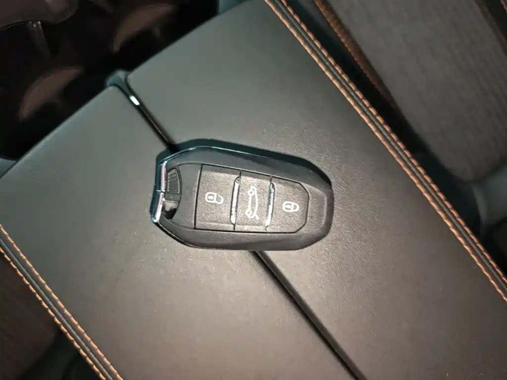Peugeot 5008 — миниатюра 9