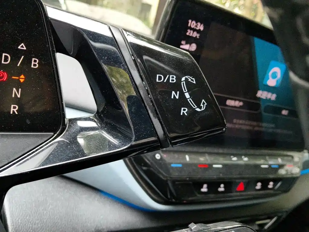 Volkswagen ID.4 X — миниатюра 10