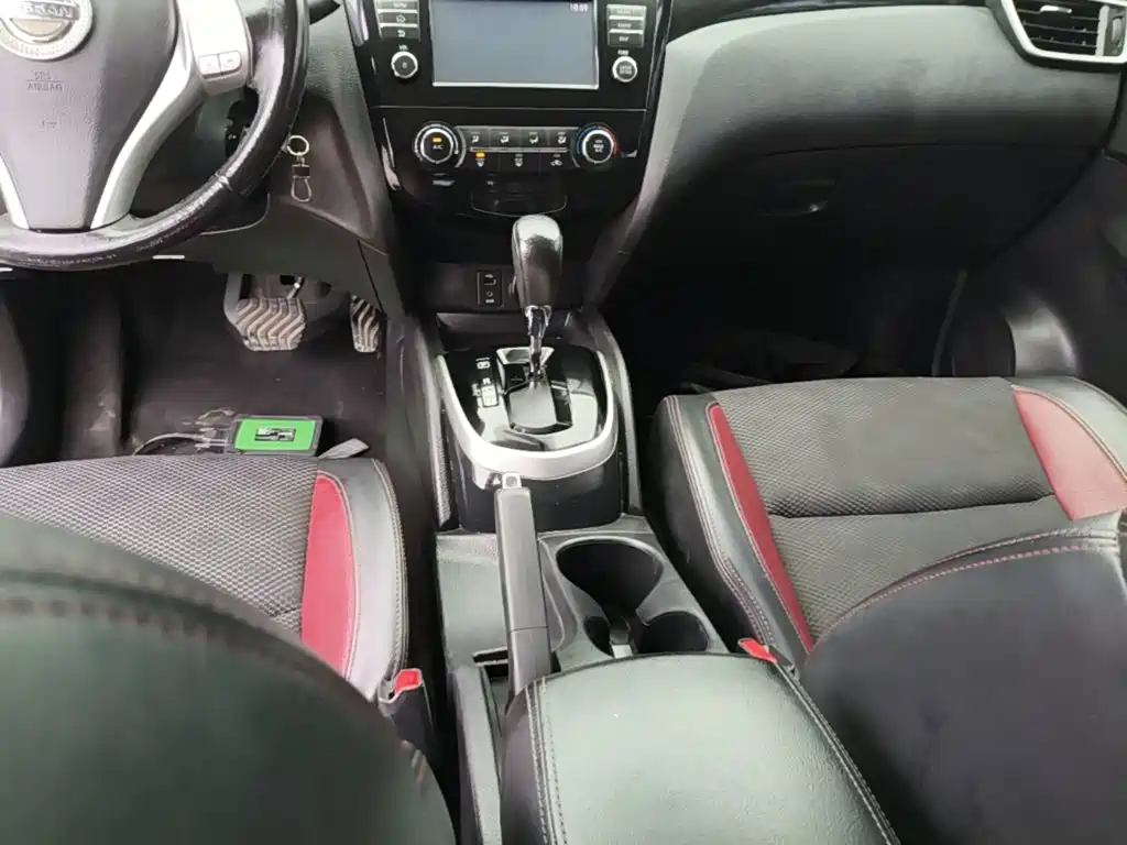 Nissan Qashqai — миниатюра 14