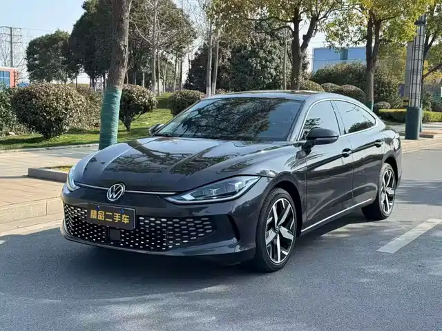 VOLKSWAGEN LINGDU