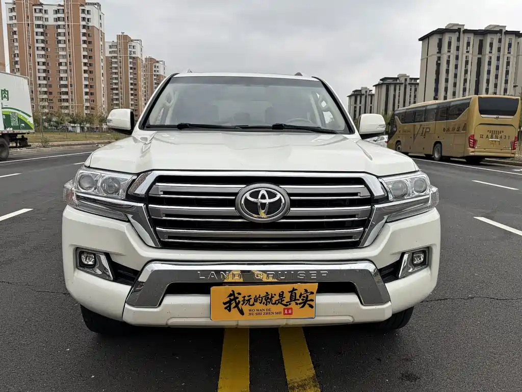 Toyota Land Cruiser — миниатюра 2