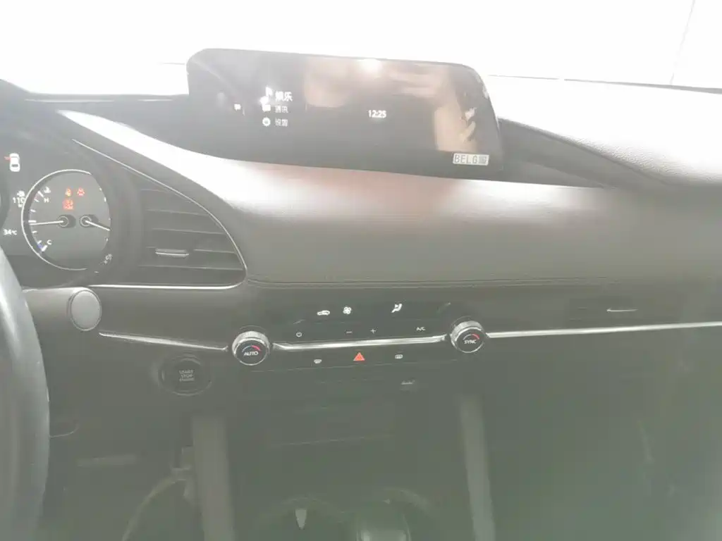 Mazda 3 Axela — миниатюра 13