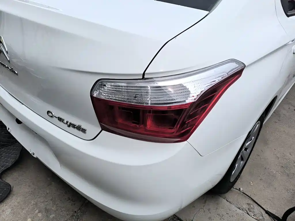 Citroen Elysee — миниатюра 8