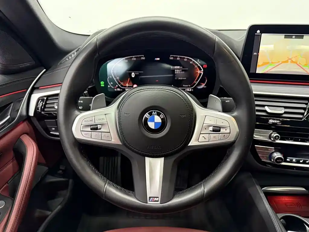 BMW 5 Series 2023 — фото 10