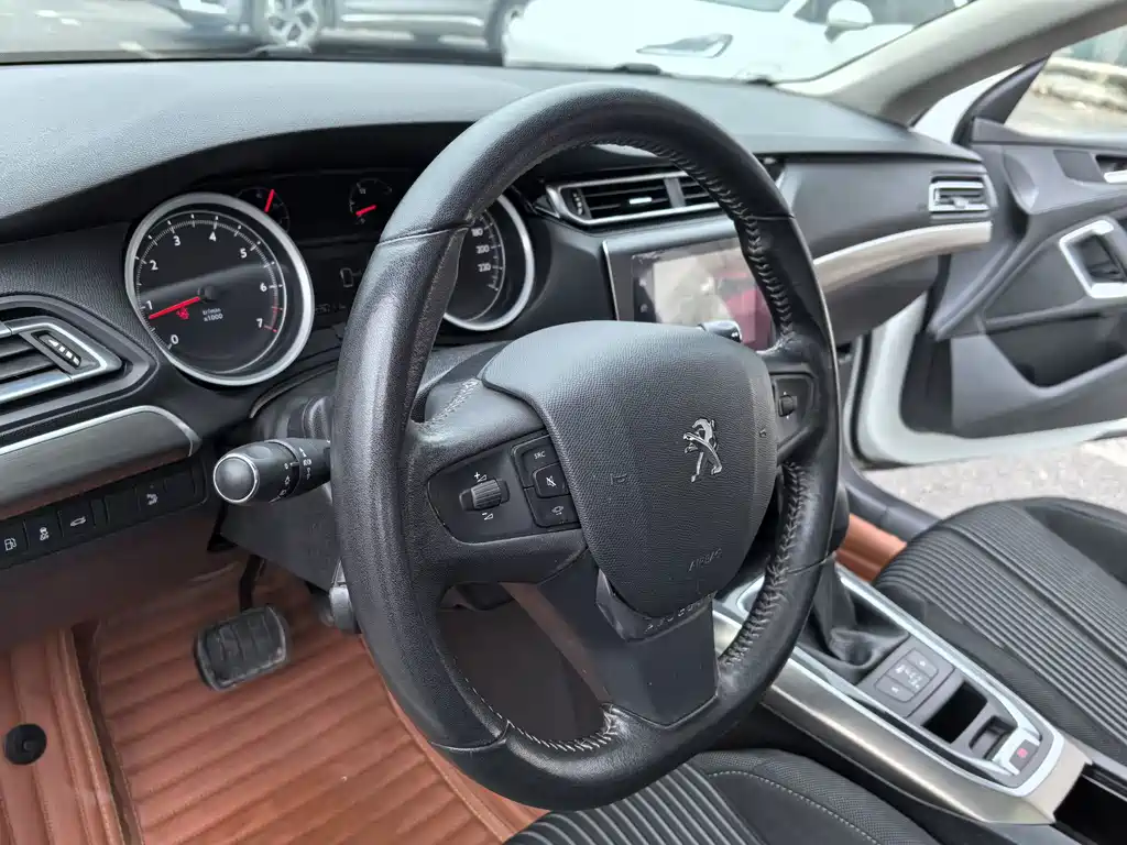 Peugeot 408 — миниатюра 17