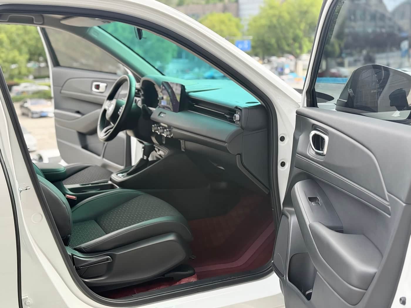 Honda XR-V 1.5 л 2024 г. Белый, пробег 20000 км