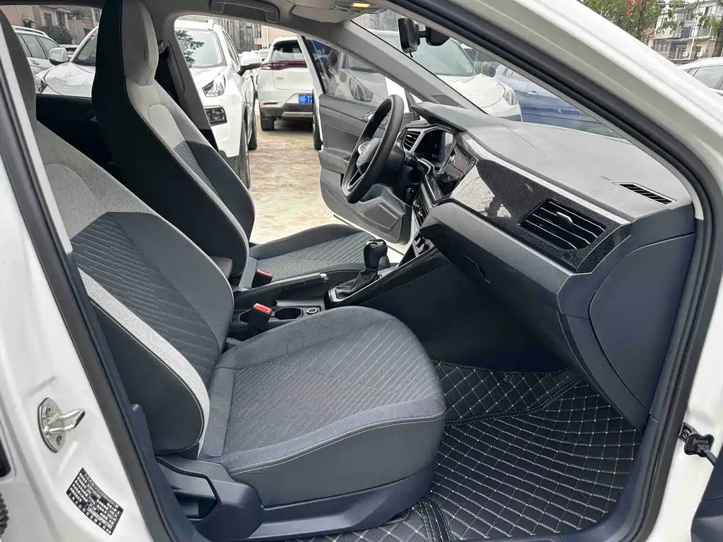 Volkswagen Lavida — миниатюра 6