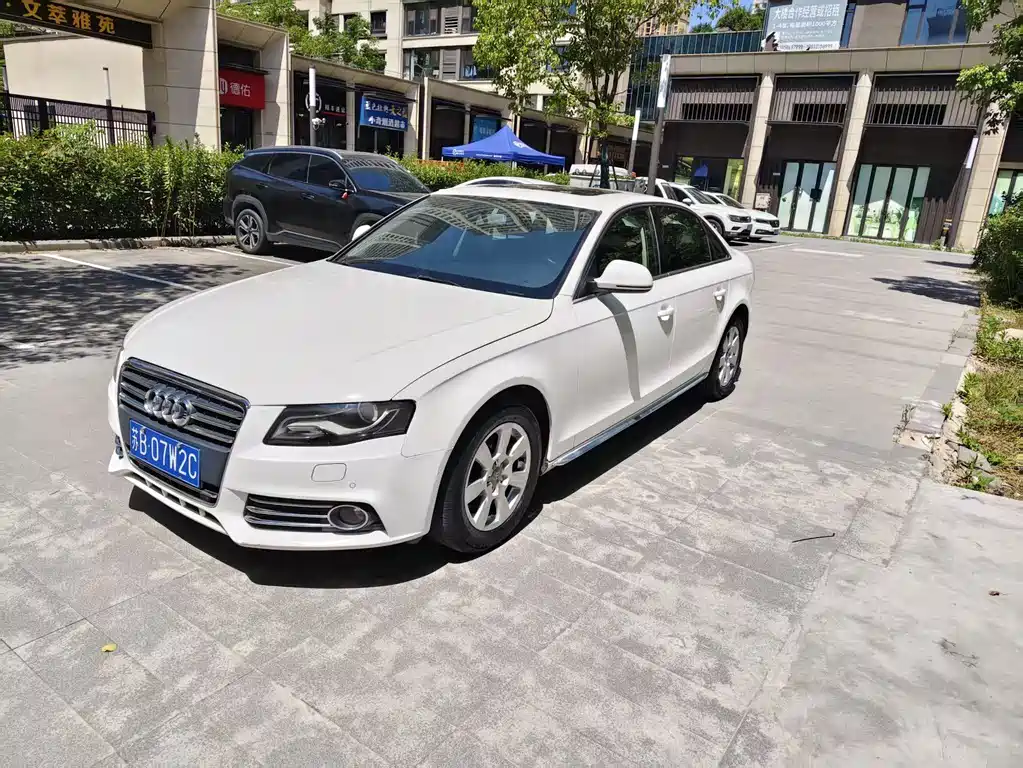 Audi A4L — миниатюра 2