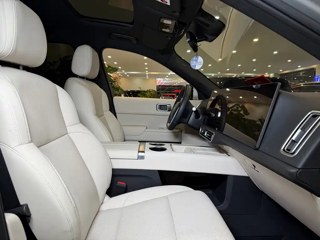 Li Auto Li L8 — миниатюра 12