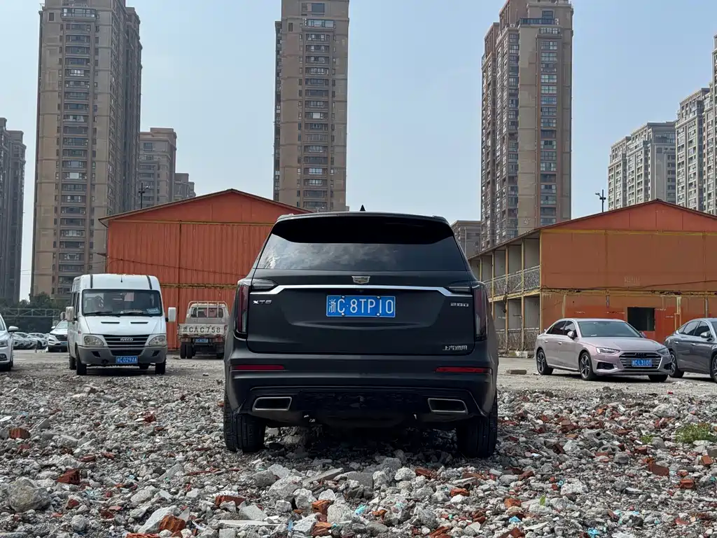 Cadillac XT6 — миниатюра 7