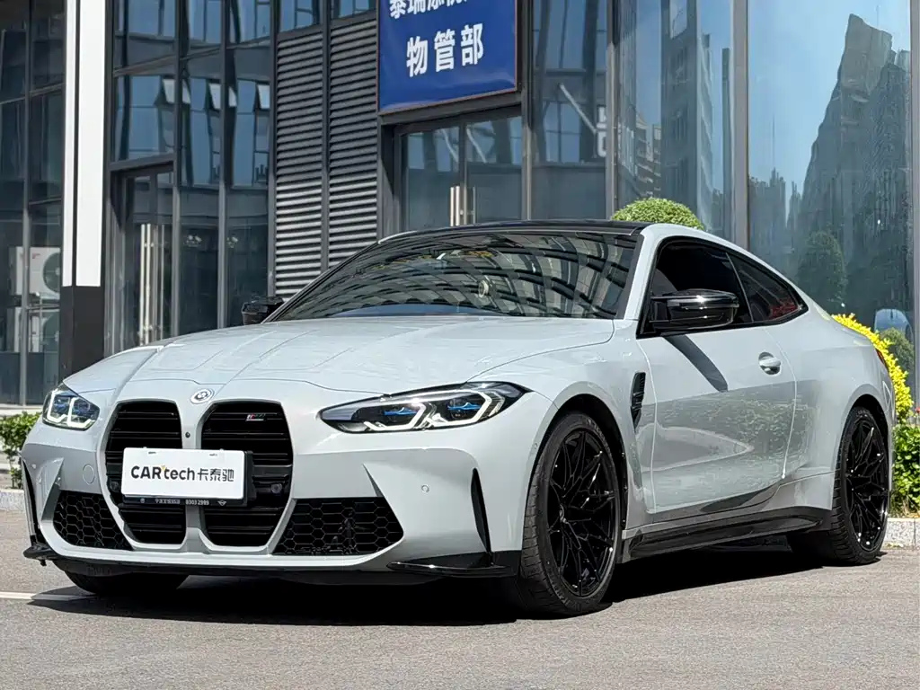 BMW M4 2023