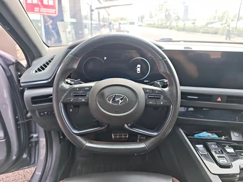 Hyundai Sonata — миниатюра 7