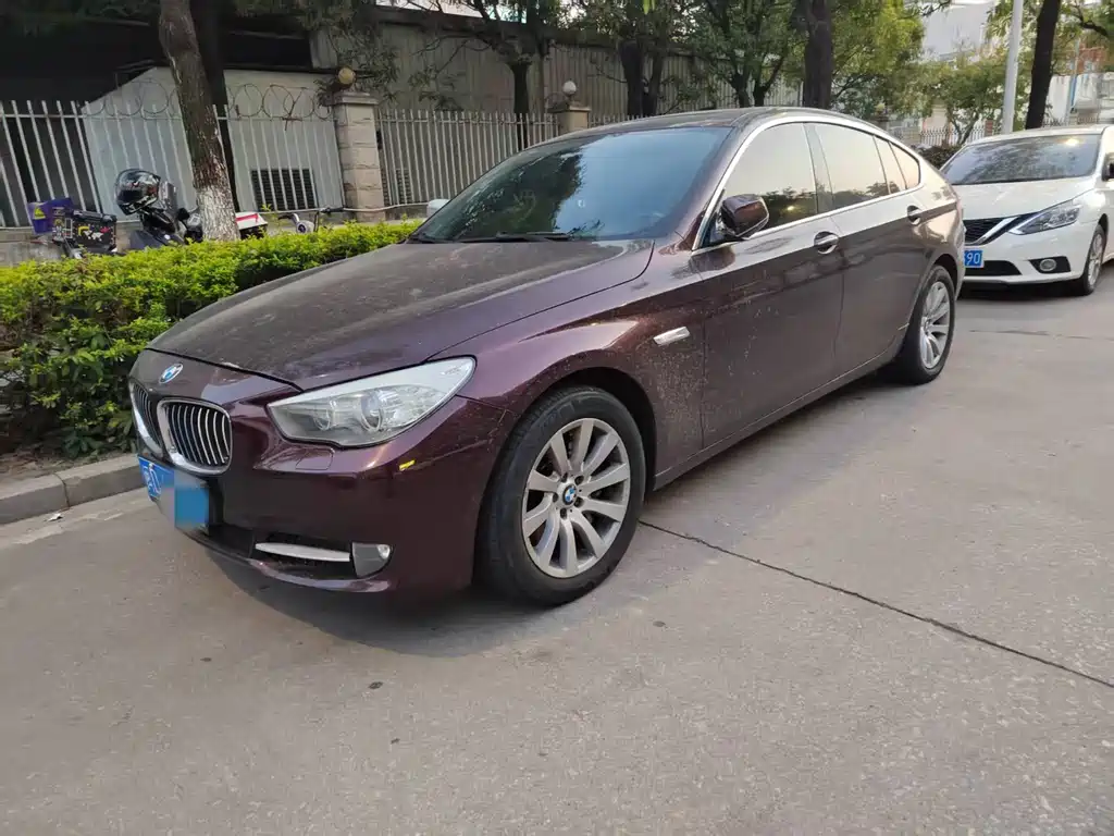 BMW 5 Series GT 2011