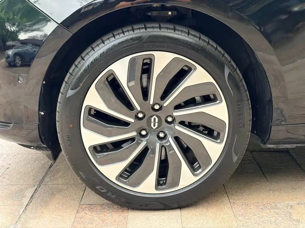 AITO ASK THE WORLD M5