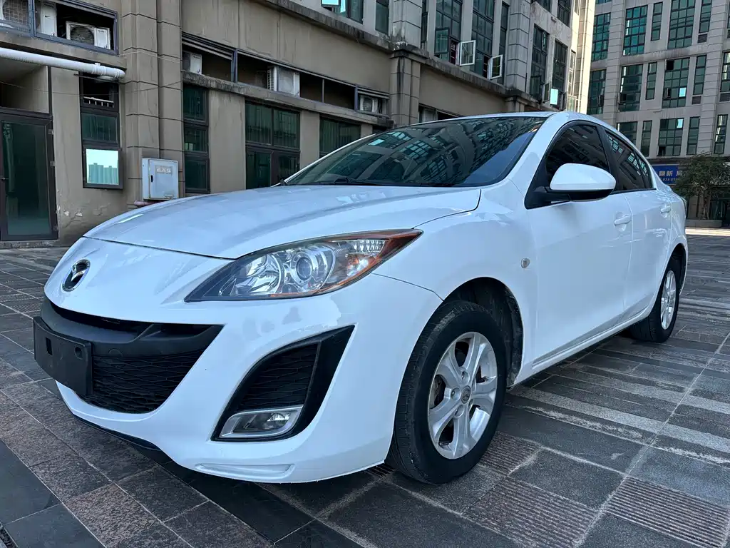 Mazda 3 Xingcheng 2013