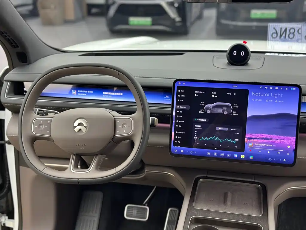 NIO ES8 — миниатюра 13