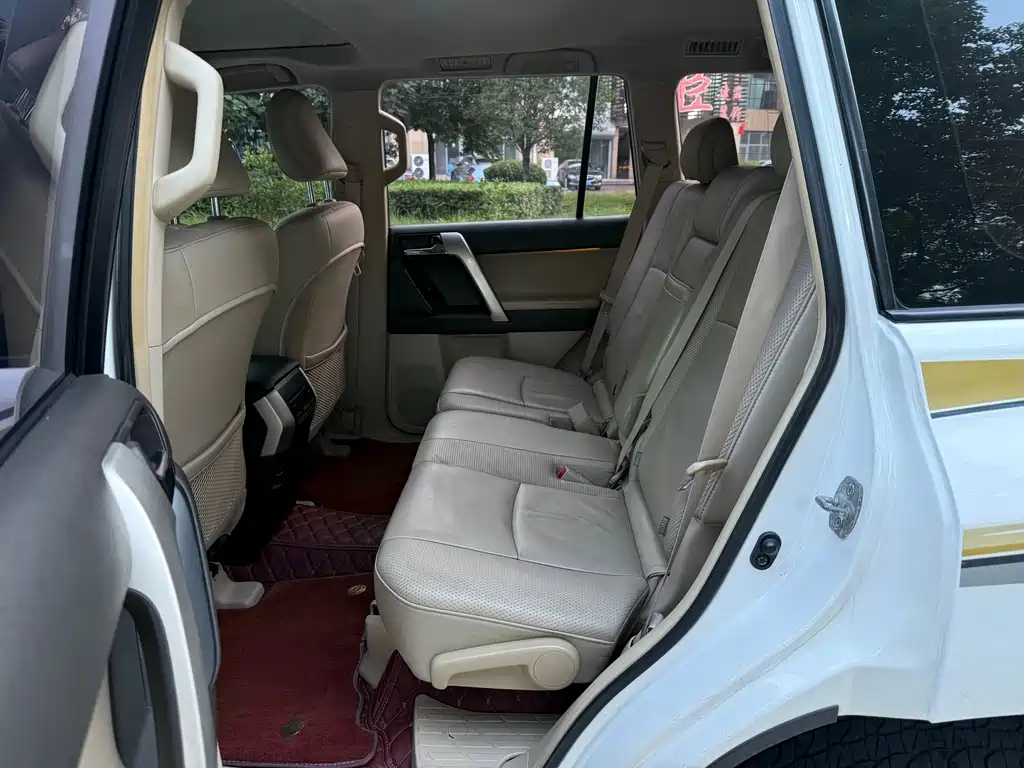 Toyota Prado — миниатюра 10