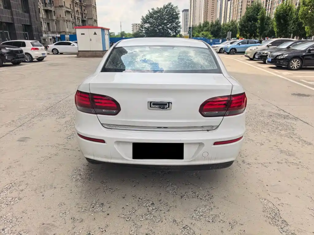 Qoros Qoros 3 — миниатюра 13