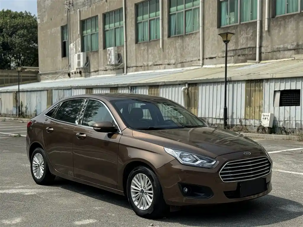 Ford Escort — миниатюра 3