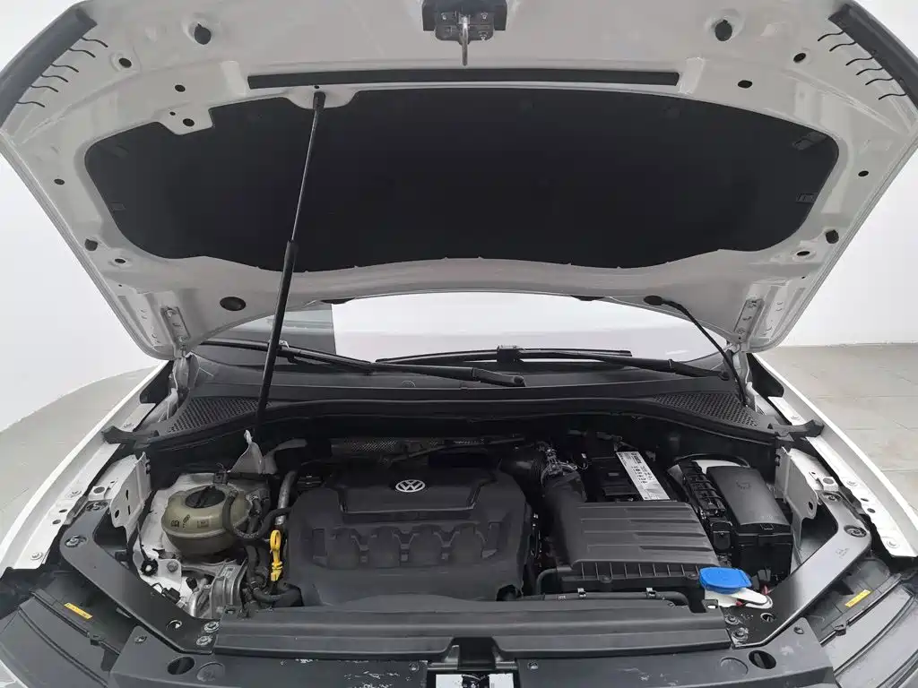 Volkswagen Tiguan L — миниатюра 6