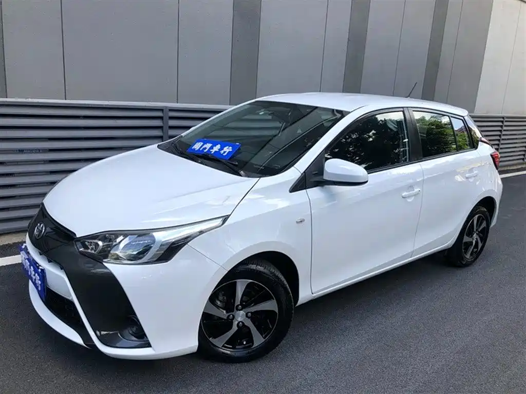 Купить Toyota Yaris L