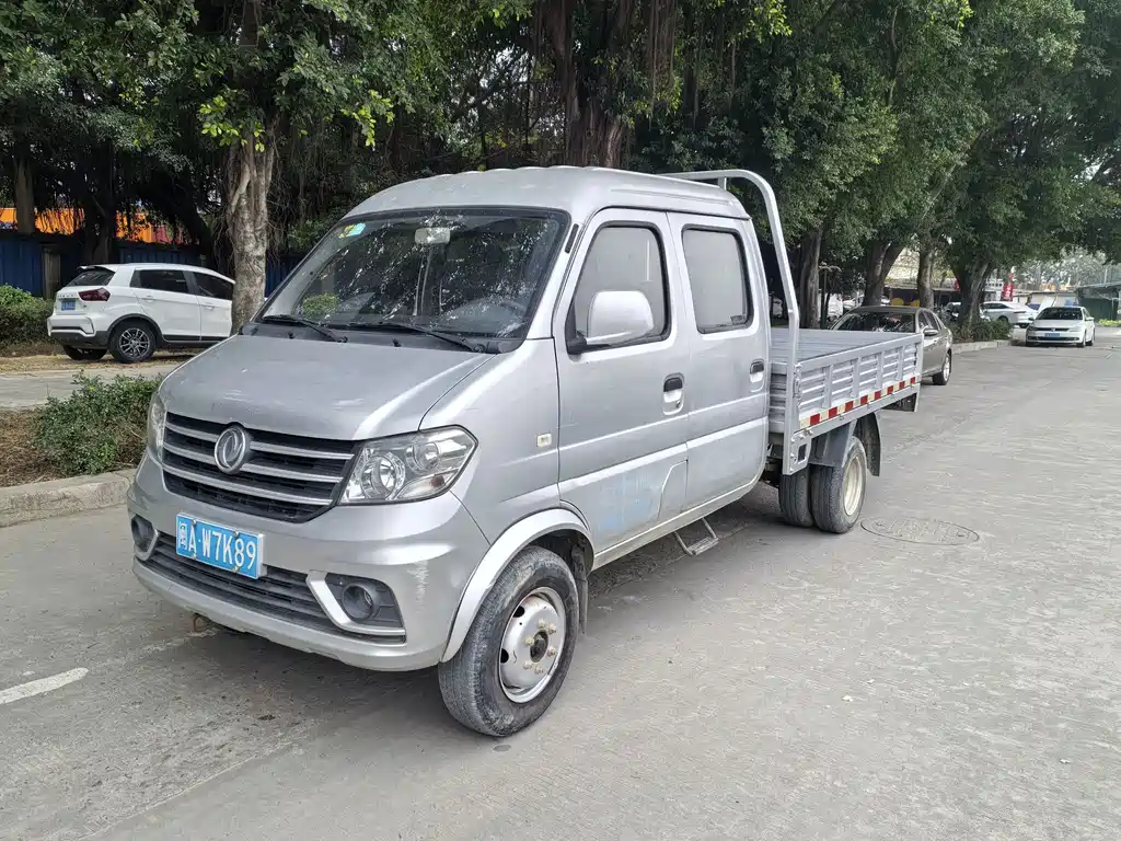 DONGFENG D52