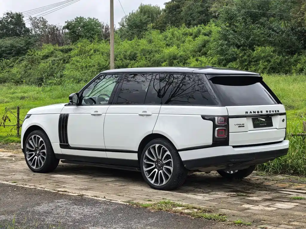 Land Rover Range Rover — миниатюра 4
