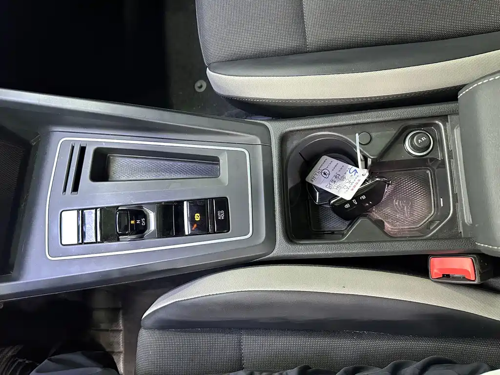 Volkswagen Golf — миниатюра 14