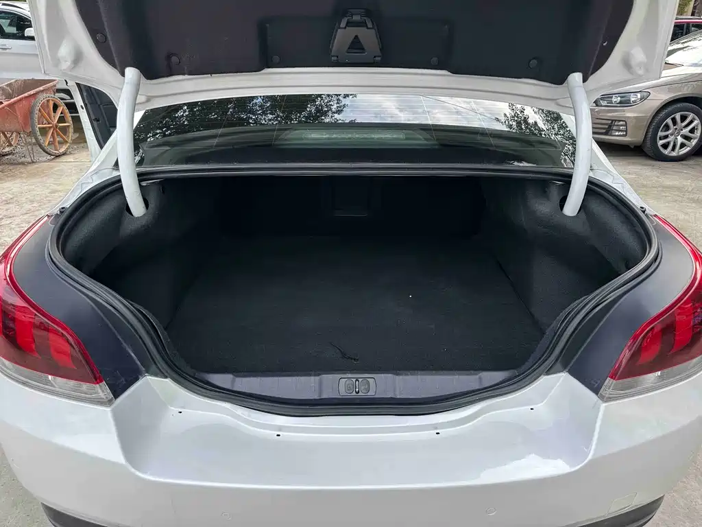 Peugeot 508 — миниатюра 9