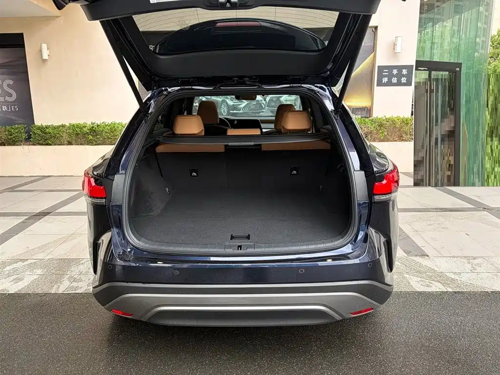 Lexus RX — миниатюра 8
