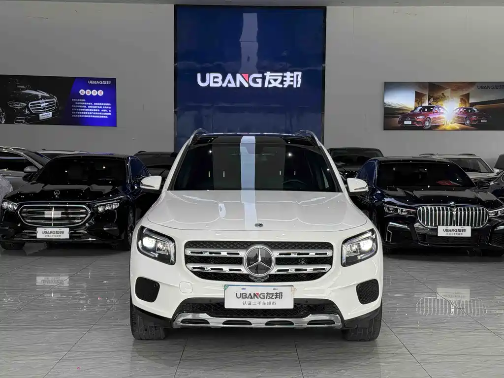 MERCEDES-BENZ GLB