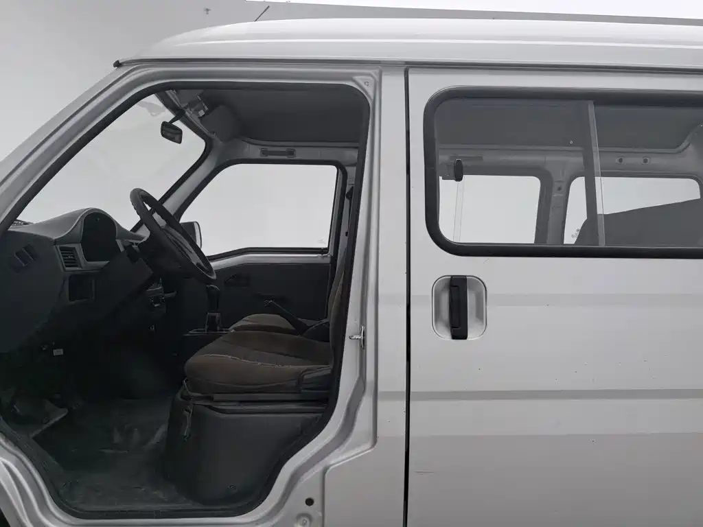 Wuling Zhiguang — миниатюра 10