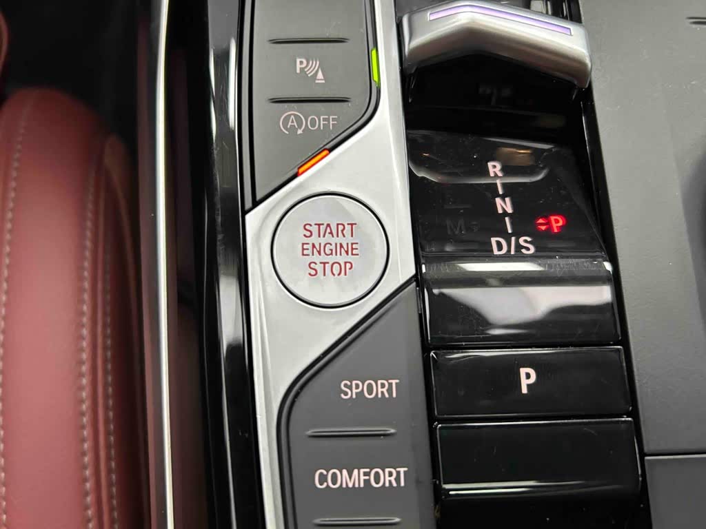 BMW 3 Series 2.0 л 2023 г. Чёрный, пробег 25500 км