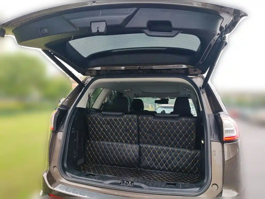 Ford Edge — миниатюра 20