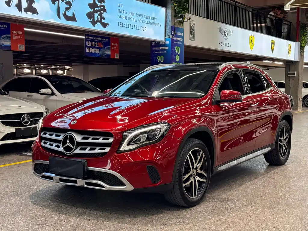 Mercedes-Benz GLA 2018 GLA 200 Fashion
